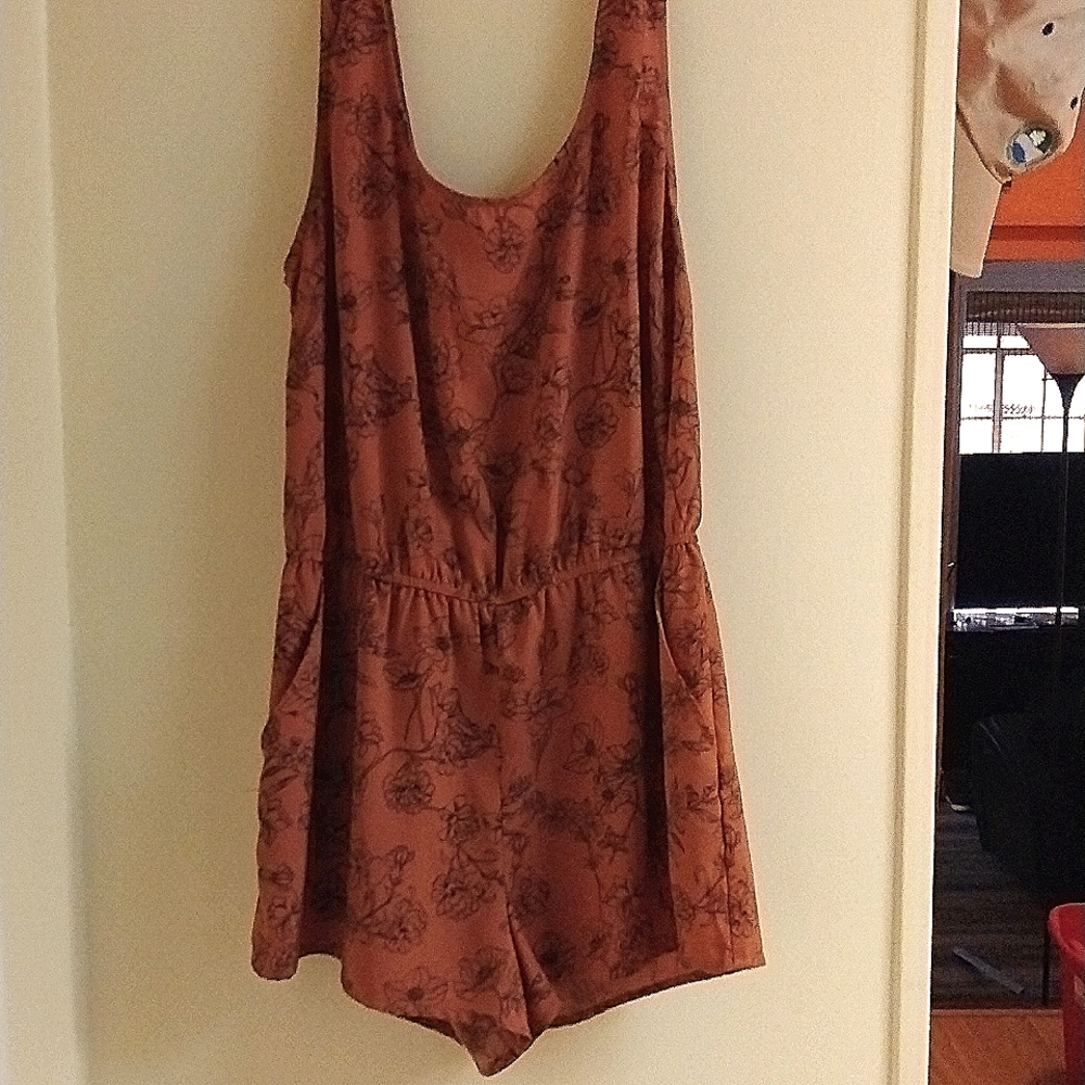 Forever 21 brand, size L, jumper with pockets, rustic orange with black flowers
